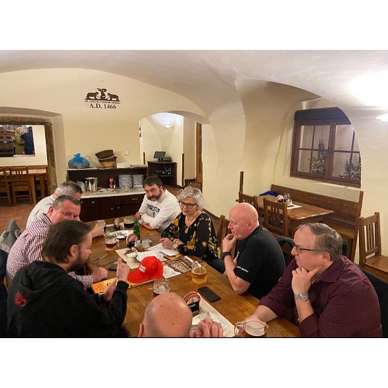 V pivnici