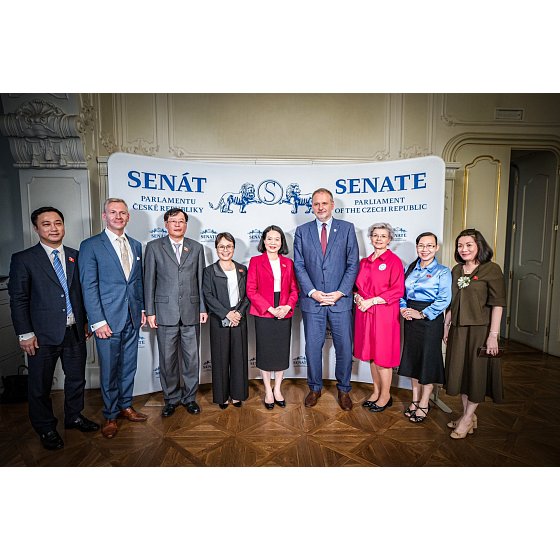 s vietnamskou delegací